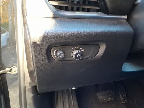 Used 2019 Chevrolet Traverse LS image 14