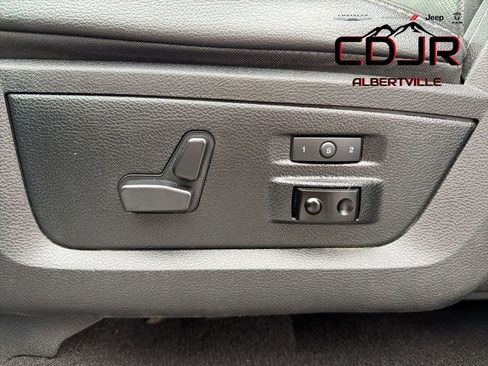 Used 2017 RAM 1500 Laramie w/ Protection Group image 32