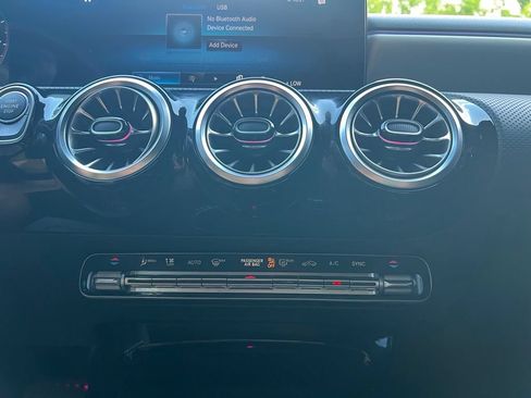 Used 2023 Mercedes-Benz CLA 250 4MATIC image 26