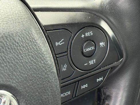 Used 2024 Toyota Camry XSE FWD image 11