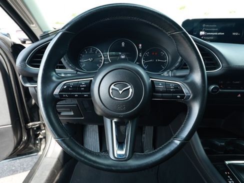 Used 2024 MAZDA MAZDA3 s FWD image 11