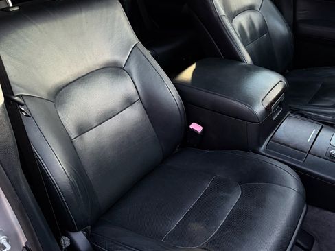 Used 2013 Toyota Land Cruiser image 34