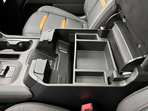 New 2026 GMC Sierra 1500 AT4 w/ AT4 Premium Package AWD/4WD image 34