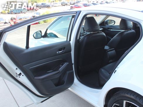 Used 2023 Nissan Altima 2.5 SR image 19