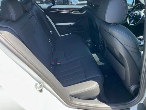 Used 2022 BMW 530i xDrive w/ M Sport Package AWD/4WD image 22