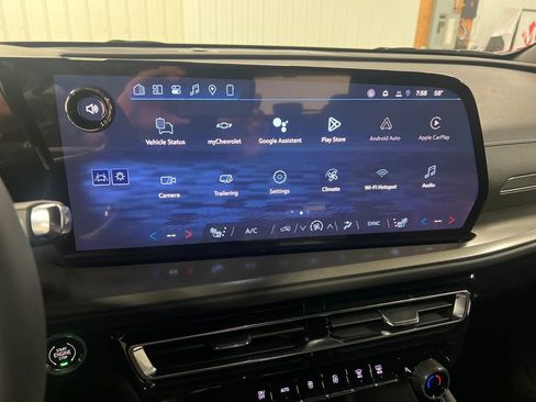 New 2026 Chevrolet Traverse LT w/ Midnight/Sport Edition AWD/4WD image 22