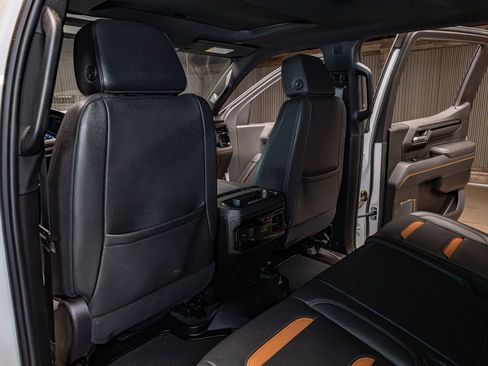 Used 2025 GMC Sierra 1500 AT4 w/ AT4 Premium Package image 25