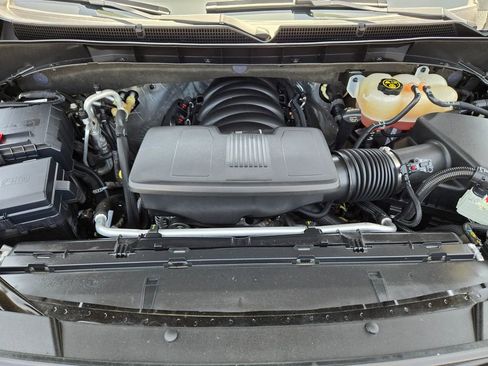 Used 2023 GMC Yukon Denali Ultimate AWD/4WD image 40