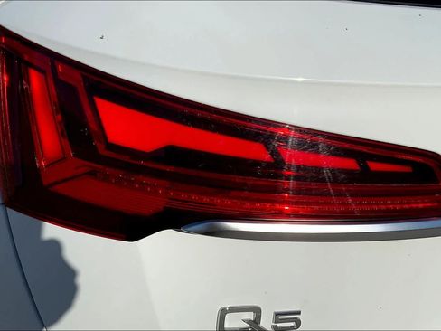 Used 2021 Audi Q5 2.0T Premium Plus AWD/4WD image 28