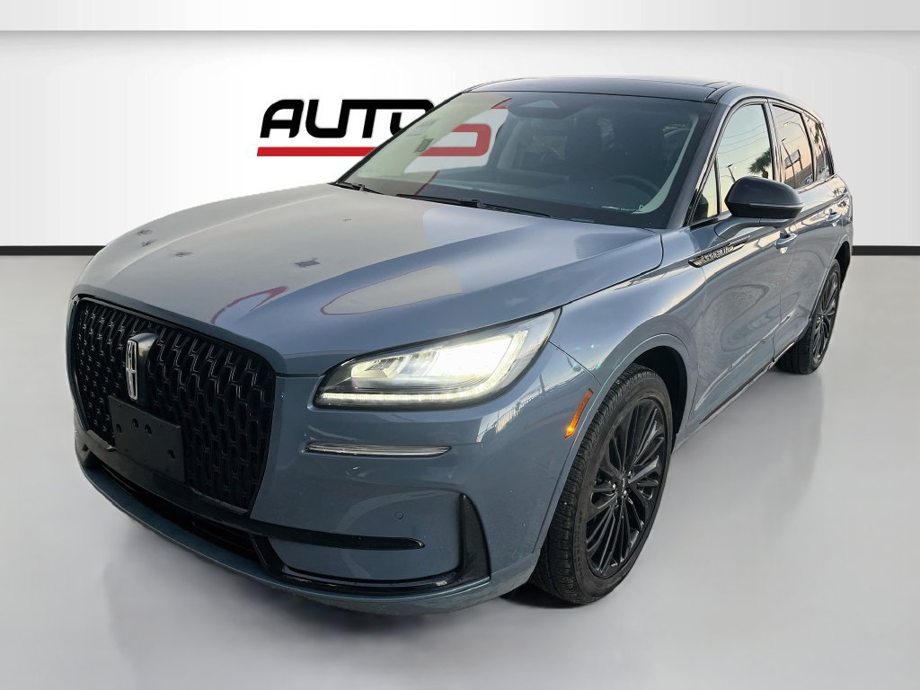 Used 2024 Lincoln Corsair AWD w/ Equipment Group 101A image 3