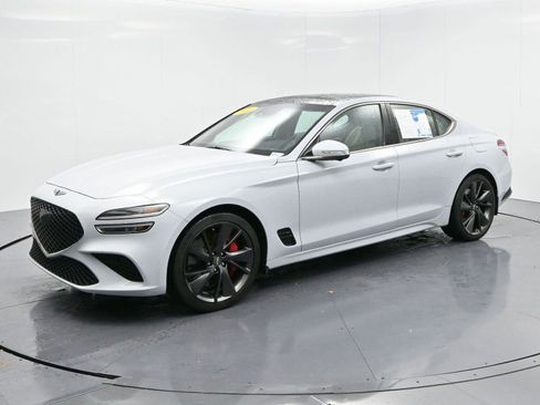 Used 2022 Genesis G70 3.3T w/ Sport Prestige Package image 7
