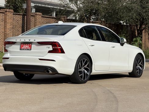 Used 2020 Volvo S60 T5 Momentum w/ Protection Package Premier image 11