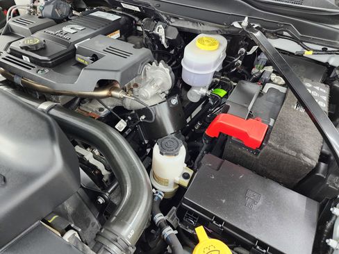 Used 2022 RAM 2500 Big Horn w/ Cold Weather Group image 18