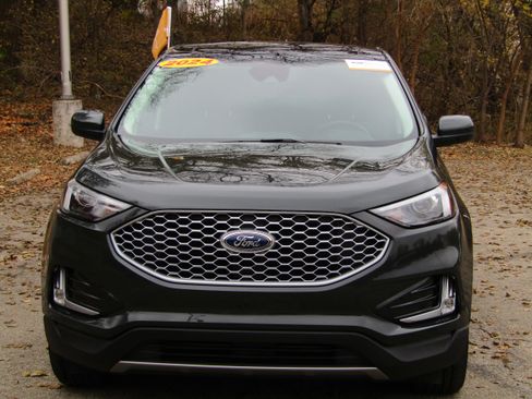 Certified 2024 Ford Edge SEL w/ Convenience Package image 7