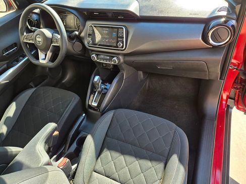 Used 2020 Nissan Kicks SV image 21