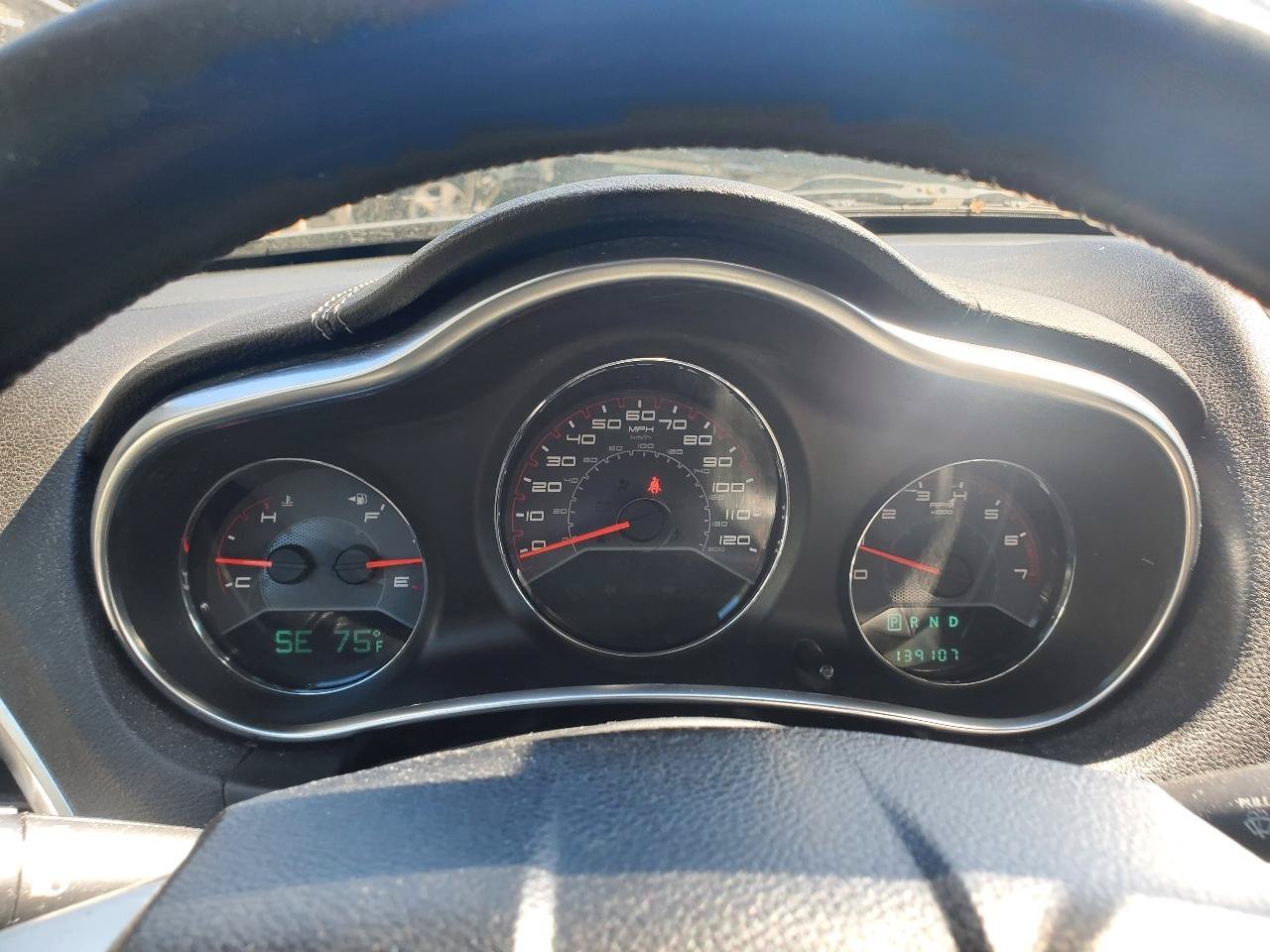 Used 2012 Dodge Avenger SXT FWD image 17