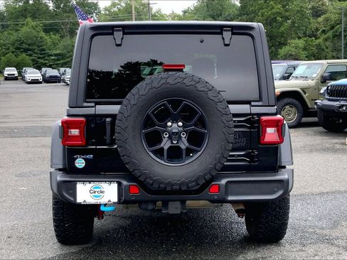 Certified 2024 Jeep Wrangler Unlimited AWD/4WD image 4