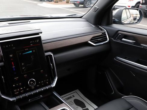 Used 2026 GMC Acadia Denali image 28