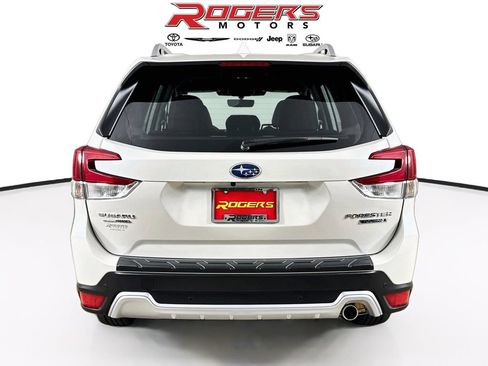 Certified 2023 Subaru Forester Touring AWD/4WD image 7
