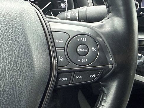 Used 2021 Toyota Camry SE FWD image 20