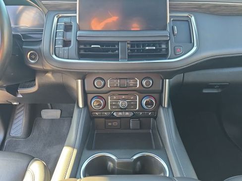 Used 2022 Chevrolet Tahoe LT AWD/4WD image 11