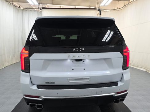 Used 2026 Chevrolet Tahoe High Country AWD/4WD image 5