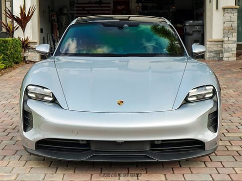 Used 2024 Porsche Taycan GTS image 13