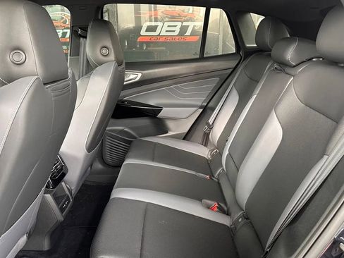 Used 2024 Volkswagen ID.4 S image 8