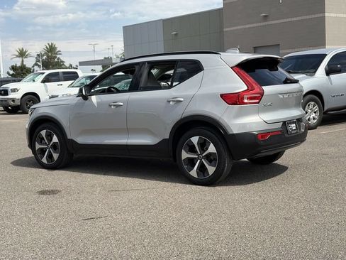 Used 2023 Volvo XC40 B5 Plus w/ Protection Package Premier AWD/4WD image 8