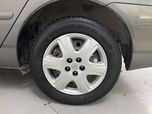 Used 2006 Toyota Corolla LE image 16