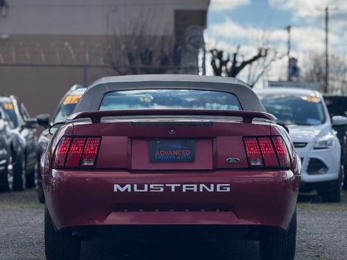Used 2003 Ford Mustang Premium image 12