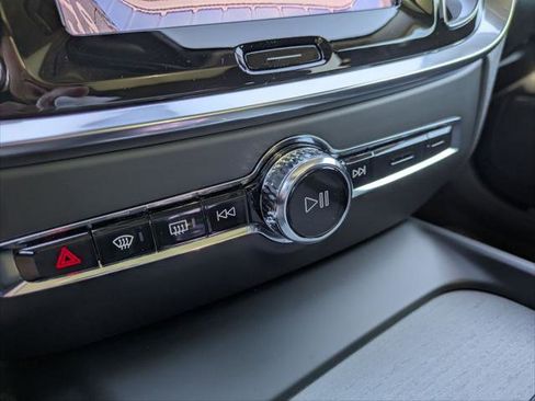 New 2026 Volvo V60 B5 Cross Country Ultra w/ Climate Package image 11