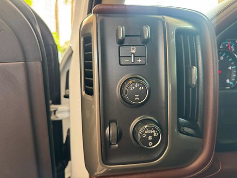 Used 2015 Chevrolet Silverado 2500 High Country w/ Duramax Plus Package AWD/4WD image 15