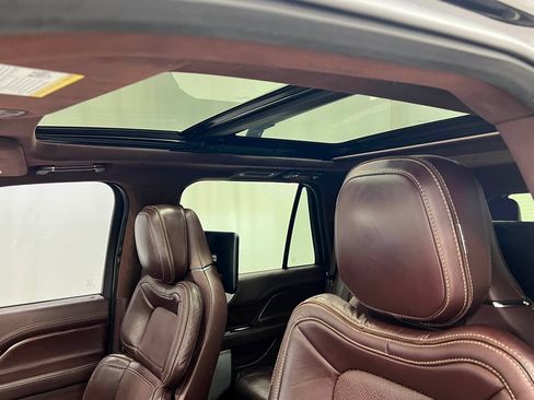 Used 2019 Lincoln Navigator Black Label w/ Cargo Package AWD/4WD image 13