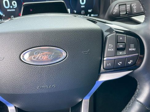 Used 2025 Ford Explorer Platinum image 38