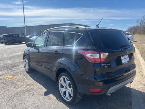 Used 2018 Ford Escape Titanium image 8