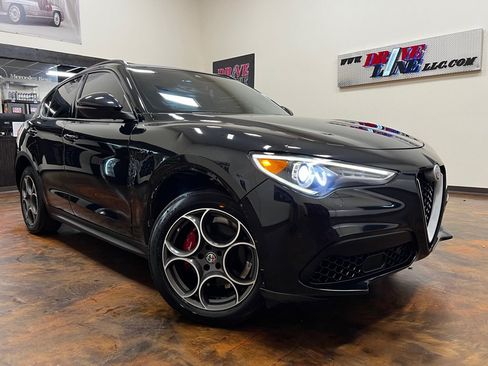 Used 2018 Alfa Romeo Stelvio Ti Sport AWD/4WD image 1