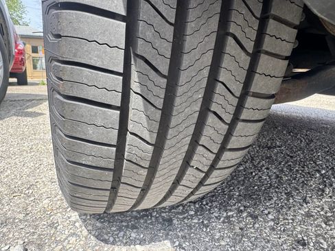 Used 2009 MAZDA CX-9 Grand Touring w/ Moonroof & Bose Audio Pkg image 14