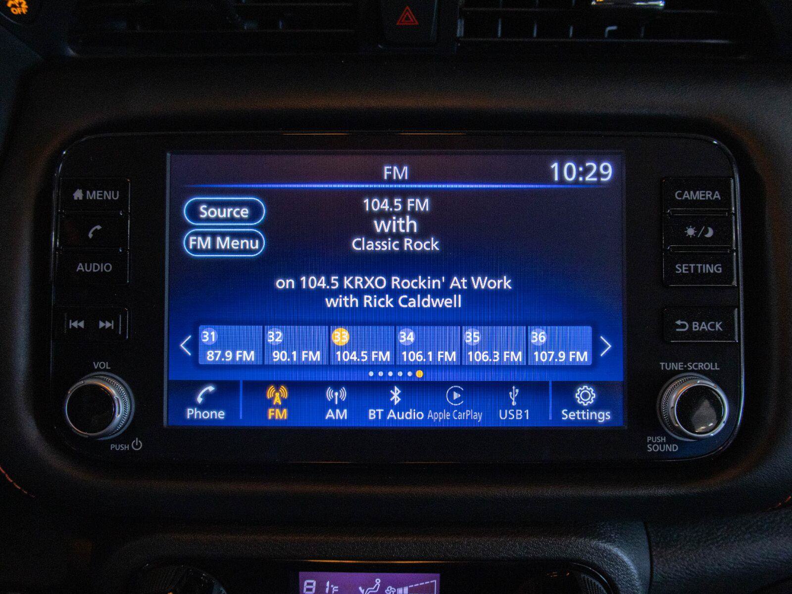 Used 2023 Nissan Kicks SR FWD image 8