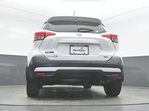 Used 2020 Nissan Kicks SR w/ Exterior Package image 33