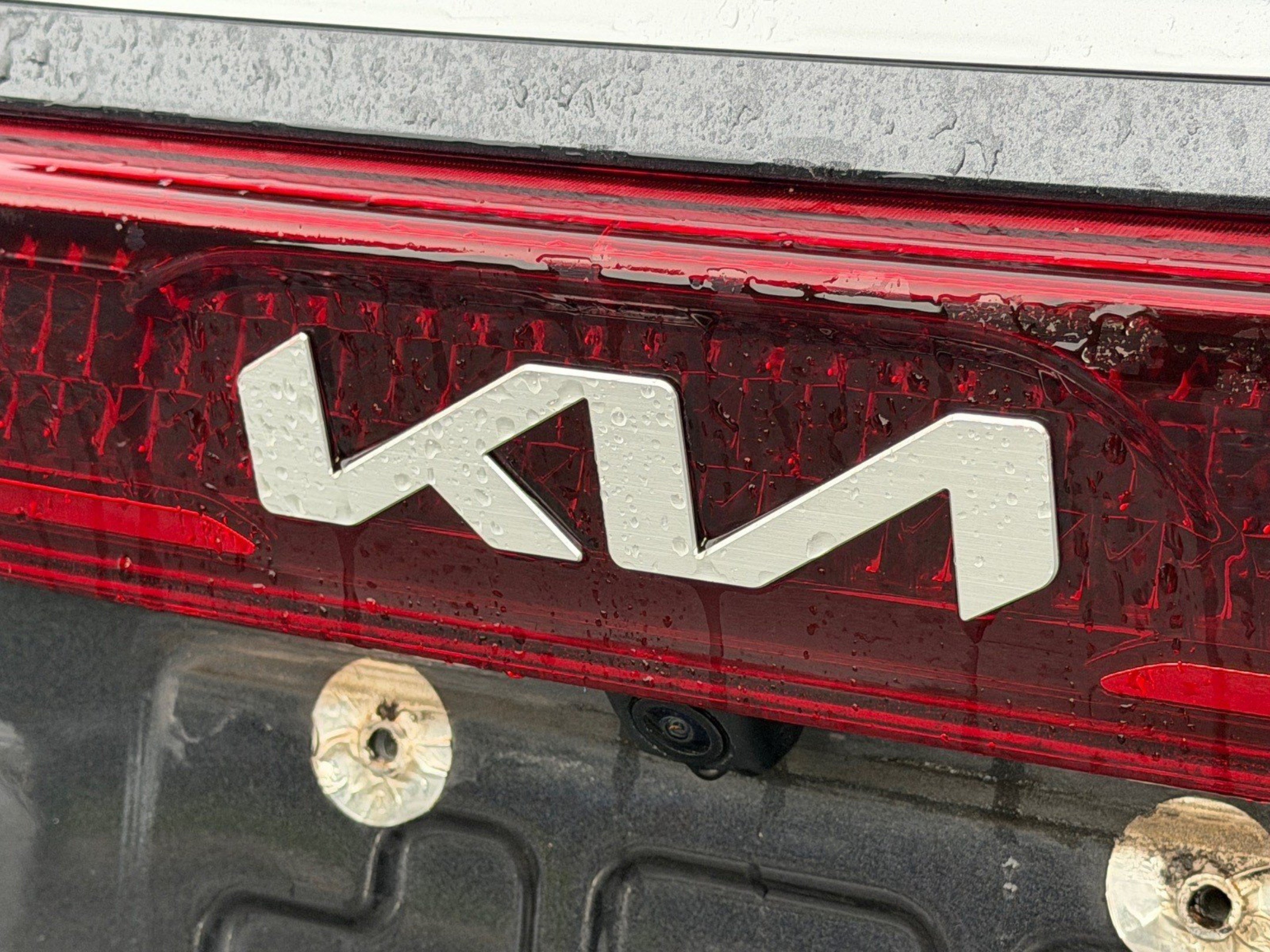 Used 2022 Kia Carnival LX FWD image 12
