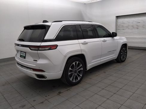 Used 2022 Jeep Grand Cherokee Overland w/ Advanced Protech Group III AWD/4WD image 10
