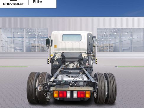 New 2024 Chevrolet Low Cab Forward image 4