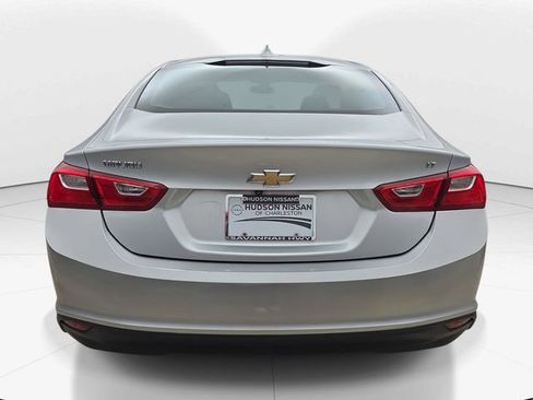 Used 2018 Chevrolet Malibu LT FWD image 10