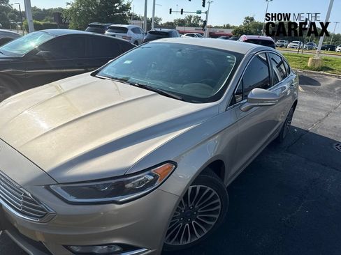 Used 2017 Ford Fusion SE w/ Fusion SE Technology Package AWD/4WD image 1