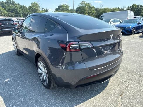 Used 2020 Tesla Model Y Long Range AWD/4WD image 6