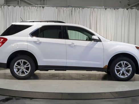Used 2017 Chevrolet Equinox LT w/ Convenience Package AWD/4WD image 11