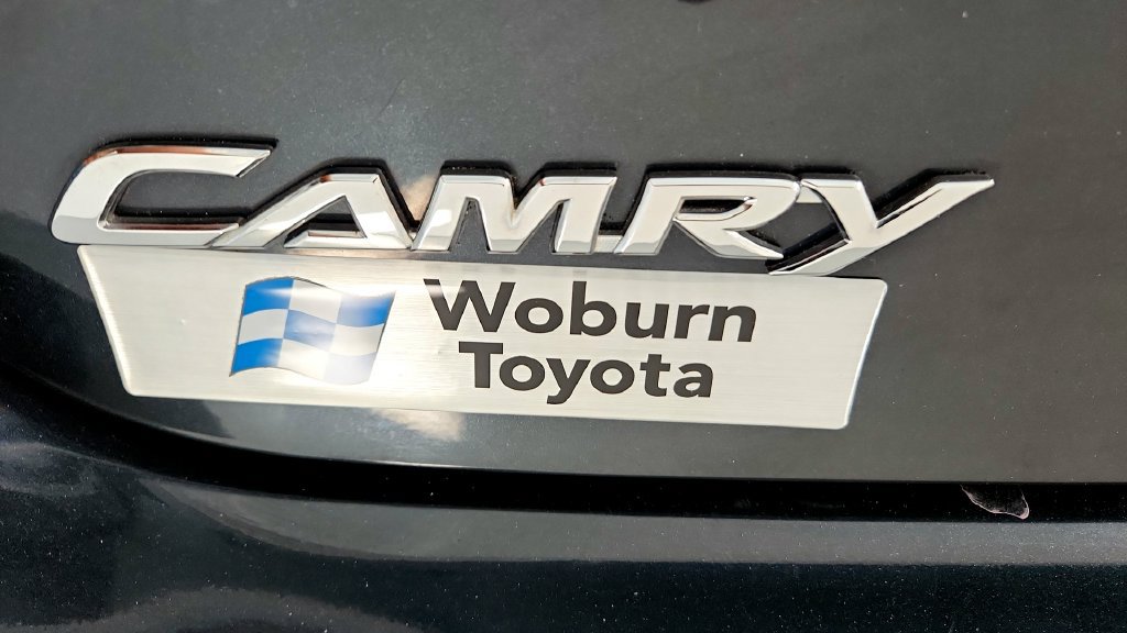Used 2015 Toyota Camry LE w/ Moonroof Package FWD image 13
