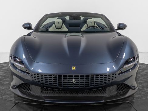 Used 2025 Ferrari Roma Spider image 9