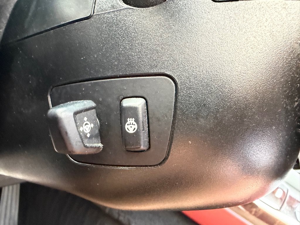 Used 2012 BMW 650i Convertible RWD image 24